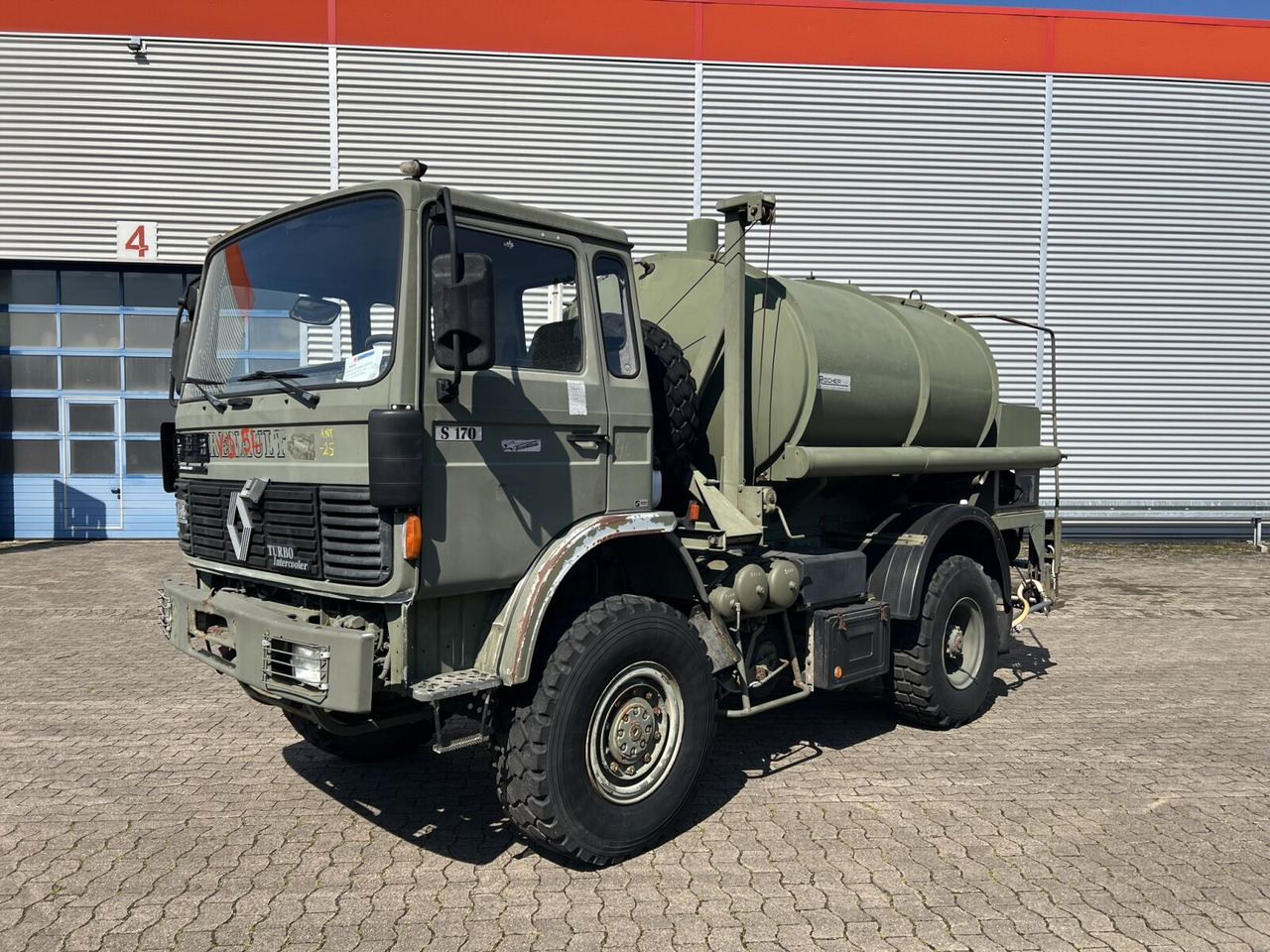 Renault Midliner S170 4x4 Midliner S170 4x4, 6000l Wassertank - 유조트럭 : 사진 1 Renault Midliner S170 4x4 Midliner S170 4x4, 6000l Wassertank - 유조트럭 : 사진 1