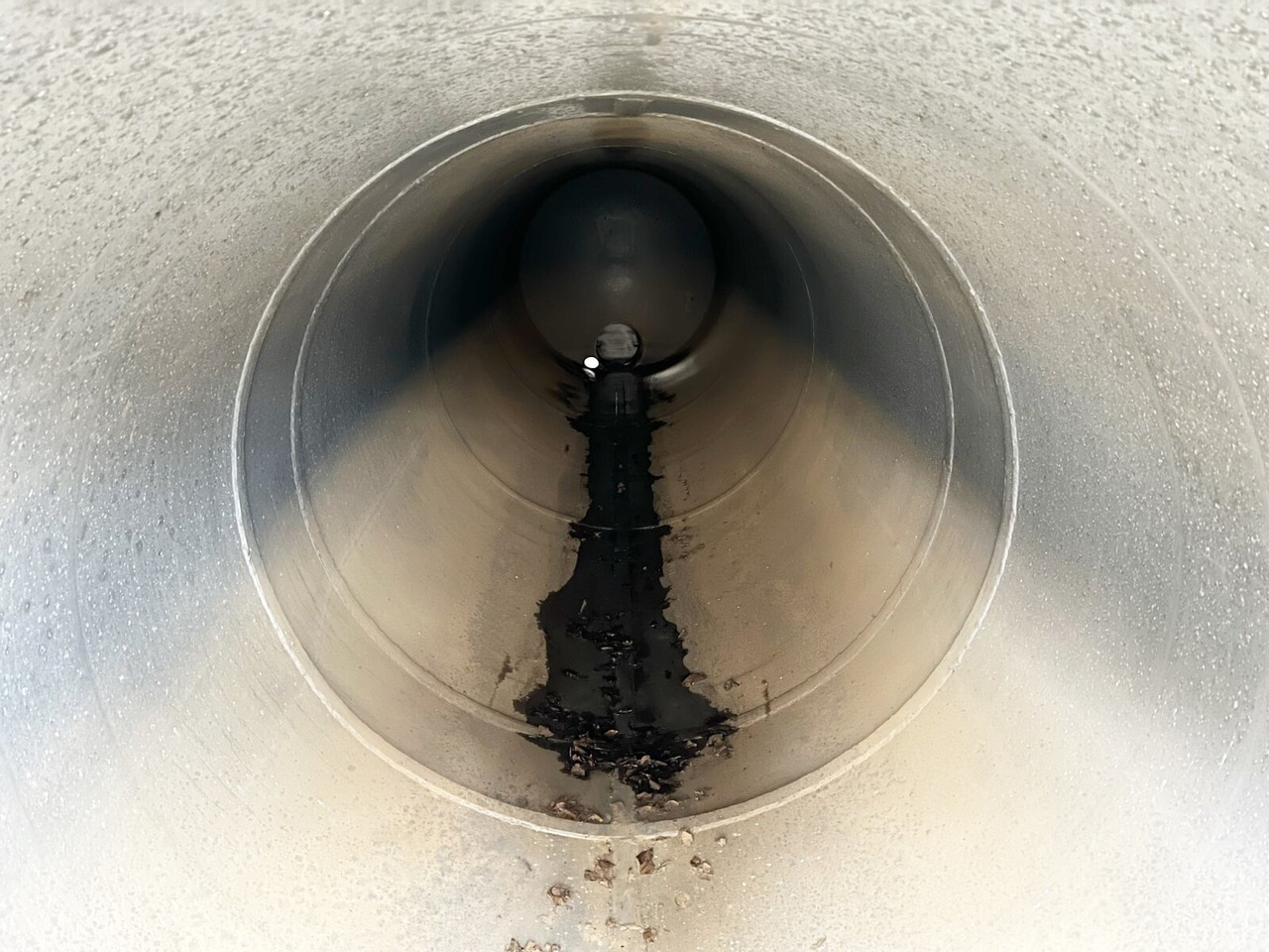 STF 35/89 TA AL Wellmeyer, STF 35/89 TA AL, ca. 25 cbm, ALU, 2xLiftachse - 유조 세미 트레일러 : 사진 5 STF 35/89 TA AL Wellmeyer, STF 35/89 TA AL, ca. 25 cbm, ALU, 2xLiftachse - 유조 세미 트레일러 : 사진 5