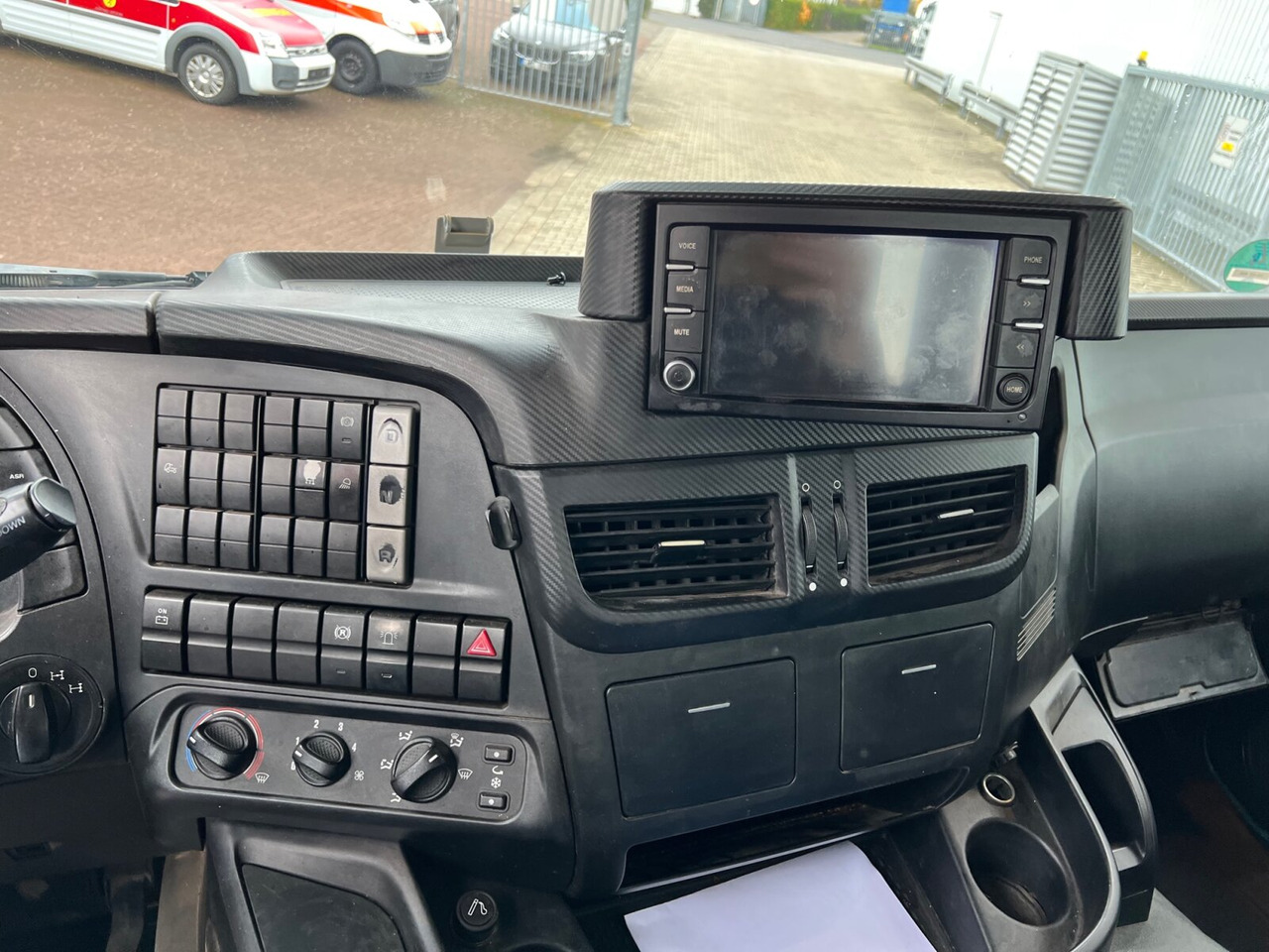 Stralis AT440S46TZ 6x4 Stralis AT440S46TZ 6x4, EEV, Kipphydraulik - 트랙터 유닛 : 사진 4 Stralis AT440S46TZ 6x4 Stralis AT440S46TZ 6x4, EEV, Kipphydraulik - 트랙터 유닛 : 사진 4