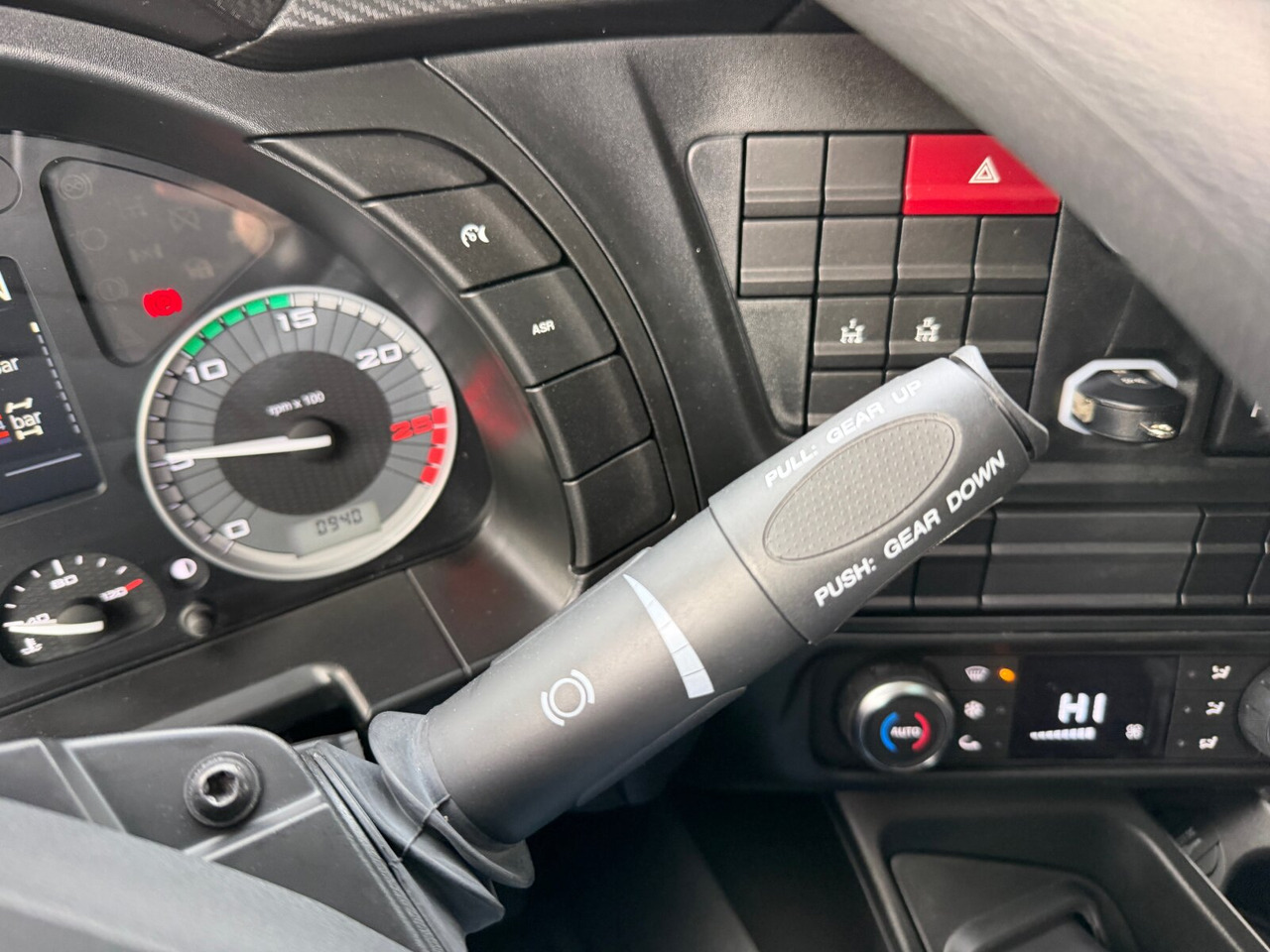 T-Way AT410T51/58 8x4 T-Way AT410T51/58 8x4, Retarder, Bordmatik, 4x VORHANDEN! - 덤프트럭 : 사진 5 T-Way AT410T51/58 8x4 T-Way AT410T51/58 8x4, Retarder, Bordmatik, 4x VORHANDEN! - 덤프트럭 : 사진 5