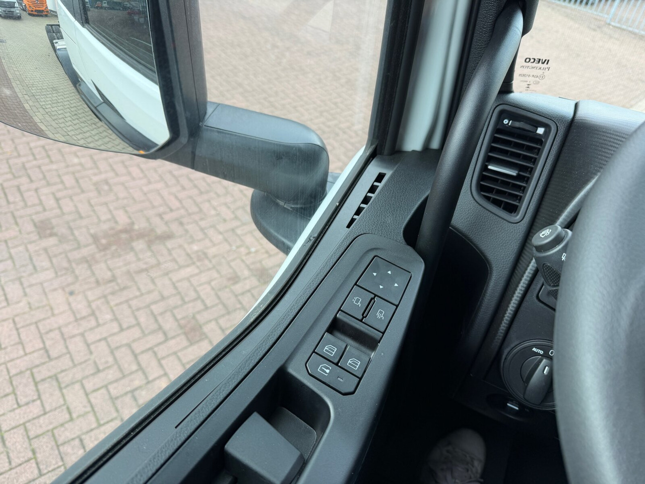 신규 트랙터 유닛 T-Way AT410T51/58 8x4 T-Way AT410T51/58 8x4, Retarder, Nebenantrieb, 4x VORHANDEN! : 사진 7 신규 트랙터 유닛 T-Way AT410T51/58 8x4 T-Way AT410T51/58 8x4, Retarder, Nebenantrieb, 4x VORHANDEN! : 사진 7