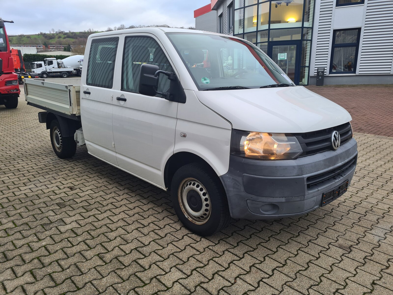 플랫베드 밴, 콤비 밴 T5 Doka 4x2 T5 Doka 4x2, 2.0 ltr. TDI Pritsche : 사진 12 플랫베드 밴, 콤비 밴 T5 Doka 4x2 T5 Doka 4x2, 2.0 ltr. TDI Pritsche : 사진 12