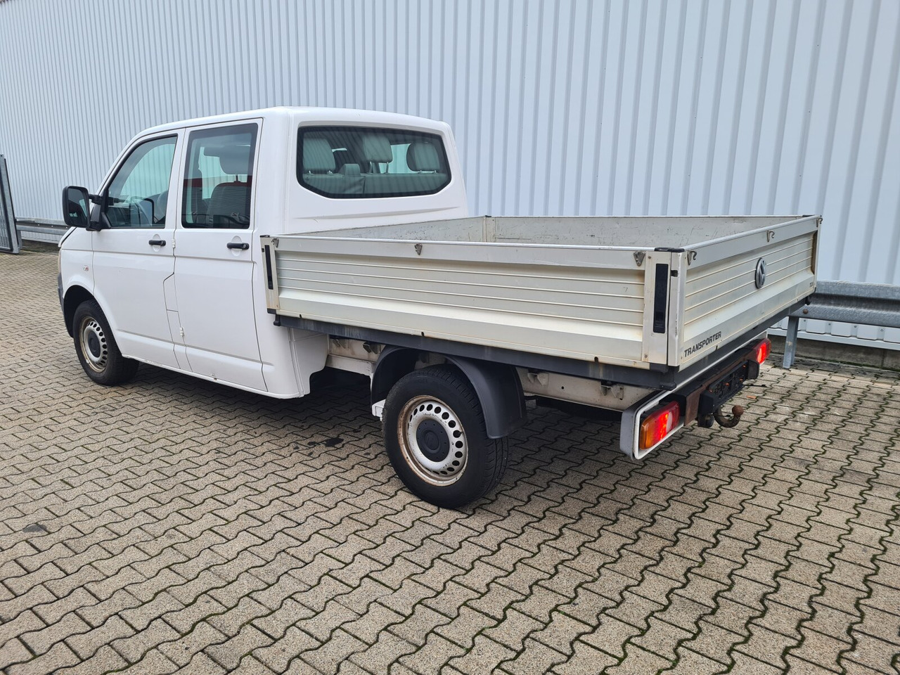 플랫베드 밴, 콤비 밴 T5 Doka 4x2 T5 Doka 4x2, 2.0 ltr. TDI Pritsche : 사진 9 플랫베드 밴, 콤비 밴 T5 Doka 4x2 T5 Doka 4x2, 2.0 ltr. TDI Pritsche : 사진 9