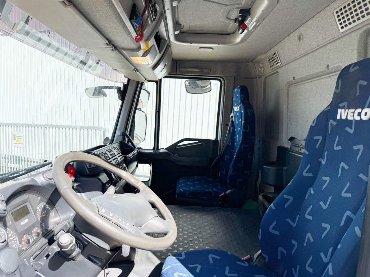 Trakker AD260T41/P 6x4 Trakker AD260T41/P 6x4, EEV, VDL S-21-5200 - 후크 리프트 트럭 : 사진 2 Trakker AD260T41/P 6x4 Trakker AD260T41/P 6x4, EEV, VDL S-21-5200 - 후크 리프트 트럭 : 사진 2