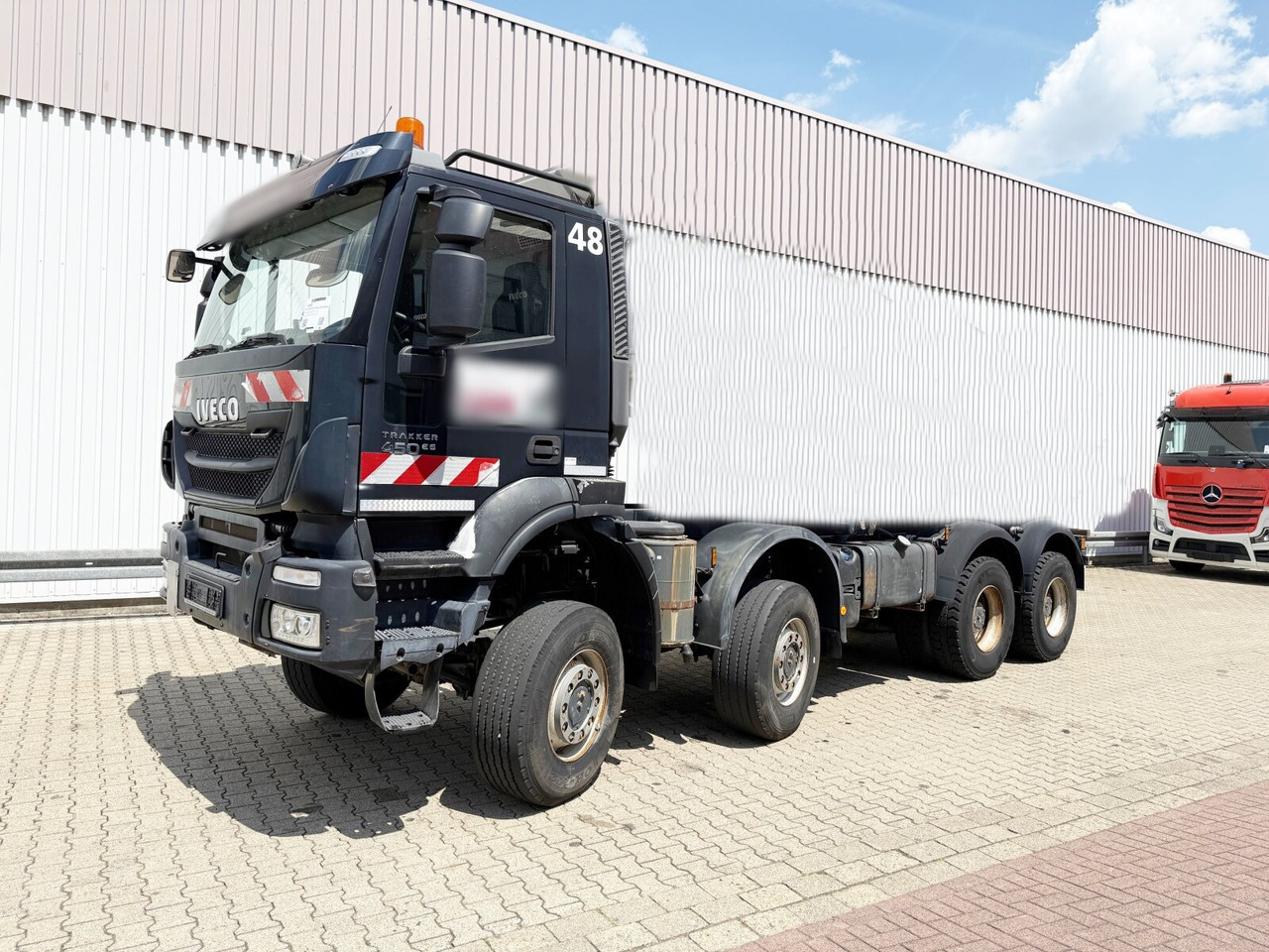 Trakker AD410T45W 8x8 Trakker AD410T45W 8x8 - 덤프트럭 : 사진 1 Trakker AD410T45W 8x8 Trakker AD410T45W 8x8 - 덤프트럭 : 사진 1