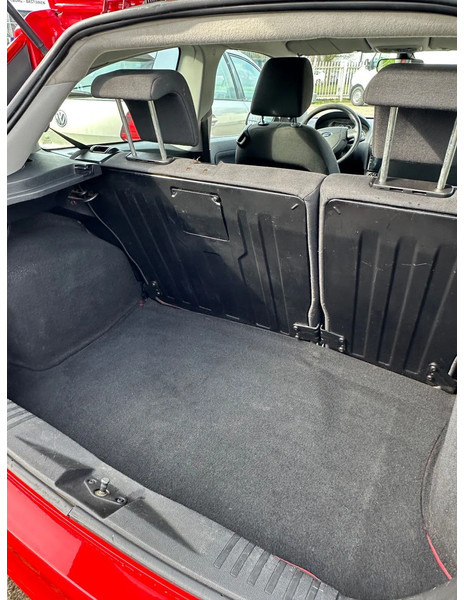 Ford Fiesta TDCi 1.4 + AIRCO + CARPLAY + REAR CAMERA + 194.511 KM - 해치백 : 사진 4 Ford Fiesta TDCi 1.4 + AIRCO + CARPLAY + REAR CAMERA + 194.511 KM - 해치백 : 사진 4