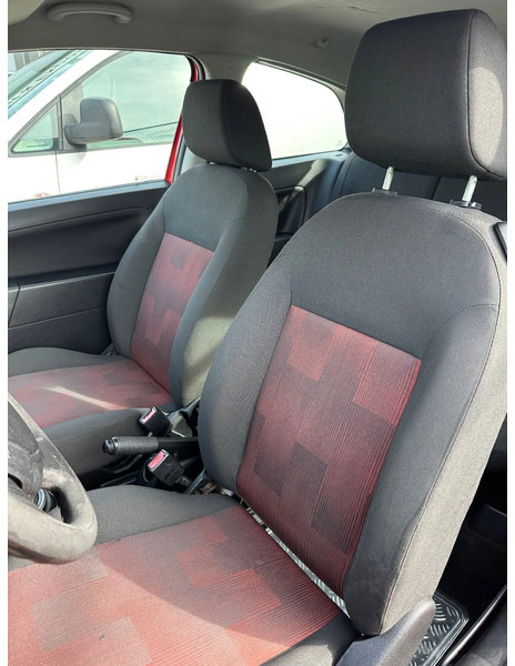 해치백 Ford Fiesta TDCi 1.4 + AIRCO + CARPLAY + REAR CAMERA + 194.511 KM : 사진 12