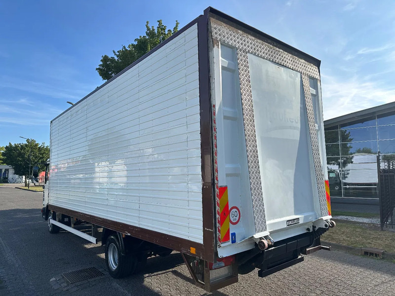 MAN TGL 12.210 MANUAL + 2000 KG LIFT + 2.60 M HIGH BIG BOX + AIRCO + SPRING / SPRING + 3 SEATS - 박스 트럭 : 사진 3 MAN TGL 12.210 MANUAL + 2000 KG LIFT + 2.60 M HIGH BIG BOX + AIRCO + SPRING / SPRING + 3 SEATS - 박스 트럭 : 사진 3
