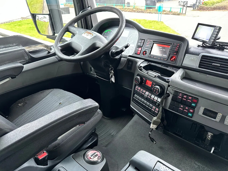 Interior photo 1: 냉동탑차 MAN TGS 18.360 TGS 18 360 + FRIGOBLOCK FK25 MULTITEMP + LIFT / LADEBORDWAND 2000 KG + EURO 6 + AIRCO