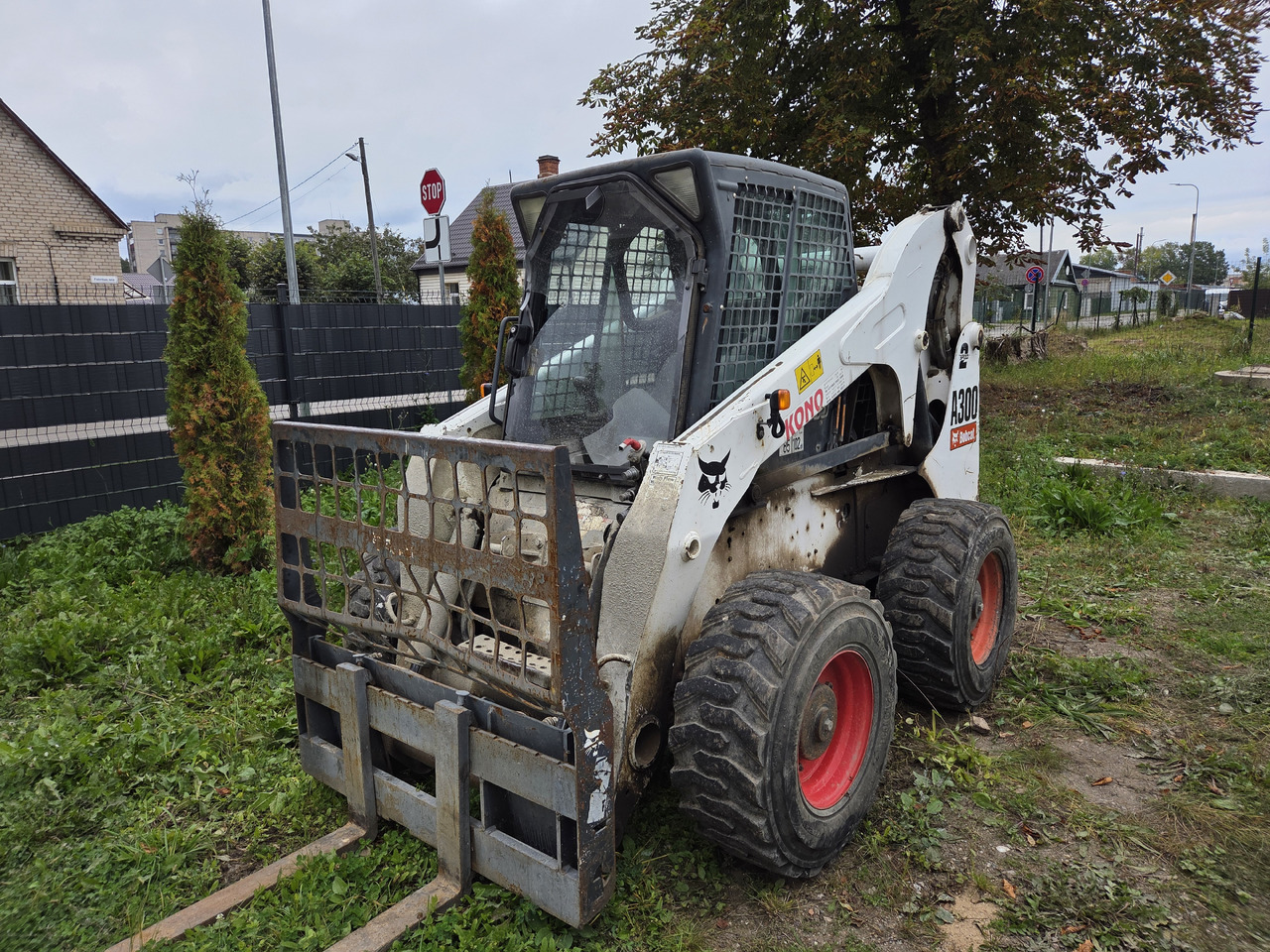 BOBCAT A300 - 스키드 스티어 로더 : 사진 2 BOBCAT A300 - 스키드 스티어 로더 : 사진 2
