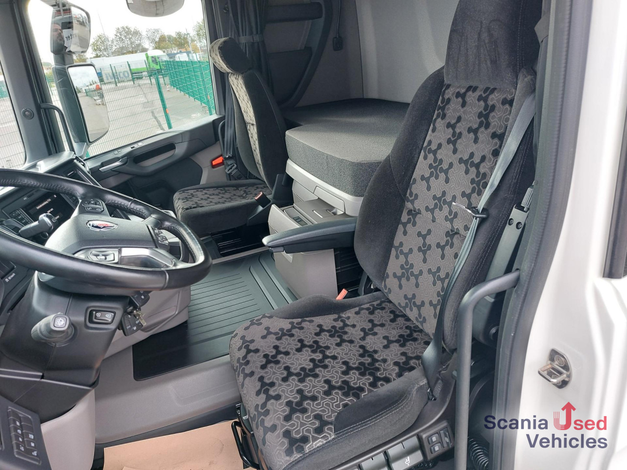 SCANIA R 460 A4x2NA, SUPER, NAVI, Standklima - 트랙터 유닛 : 사진 4 SCANIA R 460 A4x2NA, SUPER, NAVI, Standklima - 트랙터 유닛 : 사진 4