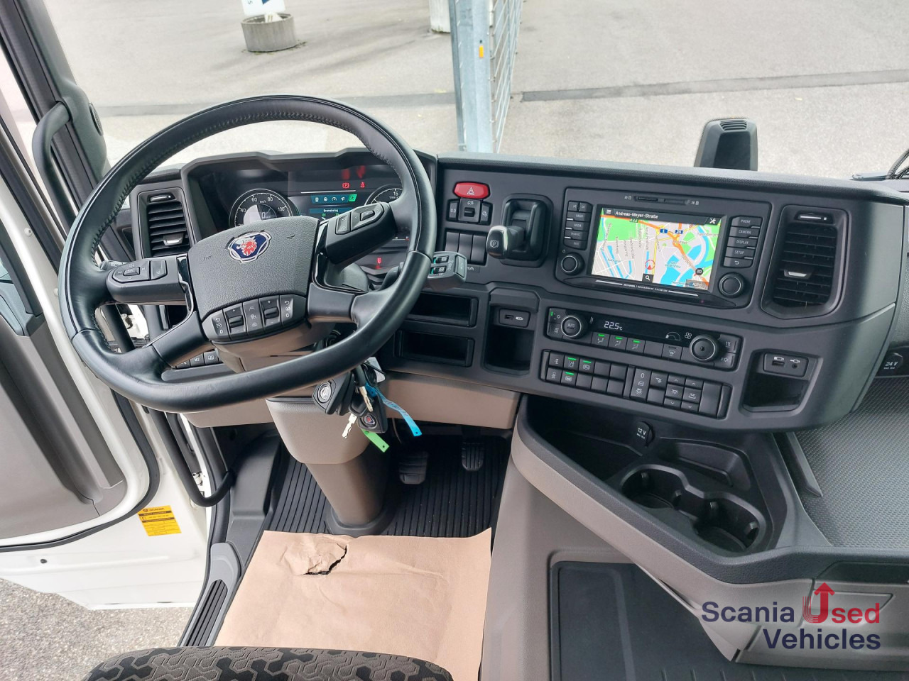 SCANIA R 460 A4x2NA, SUPER, Navi, Standklima - 트랙터 유닛 : 사진 4 SCANIA R 460 A4x2NA, SUPER, Navi, Standklima - 트랙터 유닛 : 사진 4