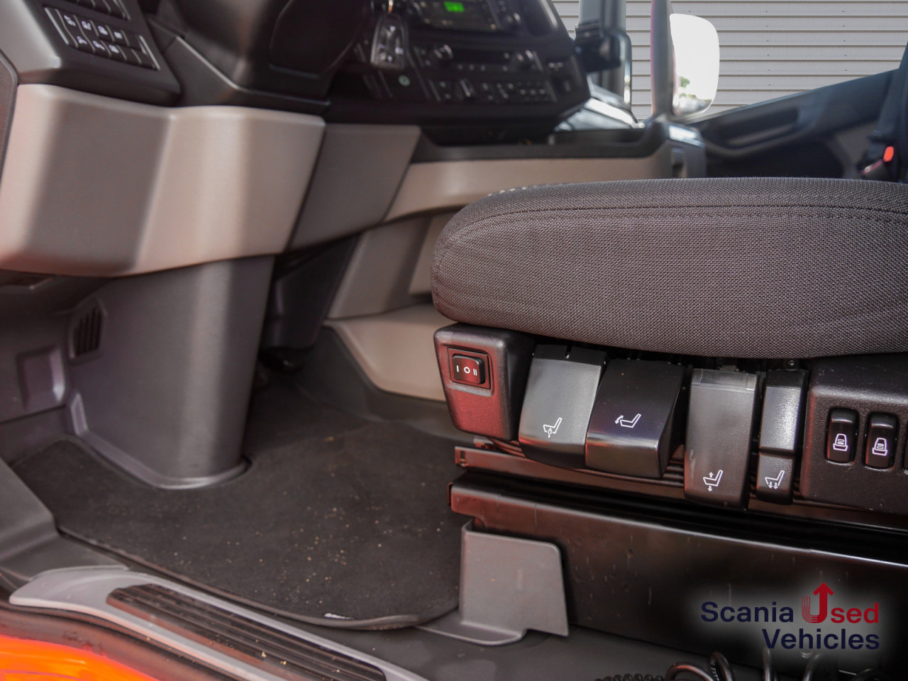 SCANIA R 410 B6x2*4LB Jumbo, Lenkachse, Standklima - 컨테이너 운반 장치/ 스와프 보디 트럭 : 사진 3 SCANIA R 410 B6x2*4LB Jumbo, Lenkachse, Standklima - 컨테이너 운반 장치/ 스와프 보디 트럭 : 사진 3