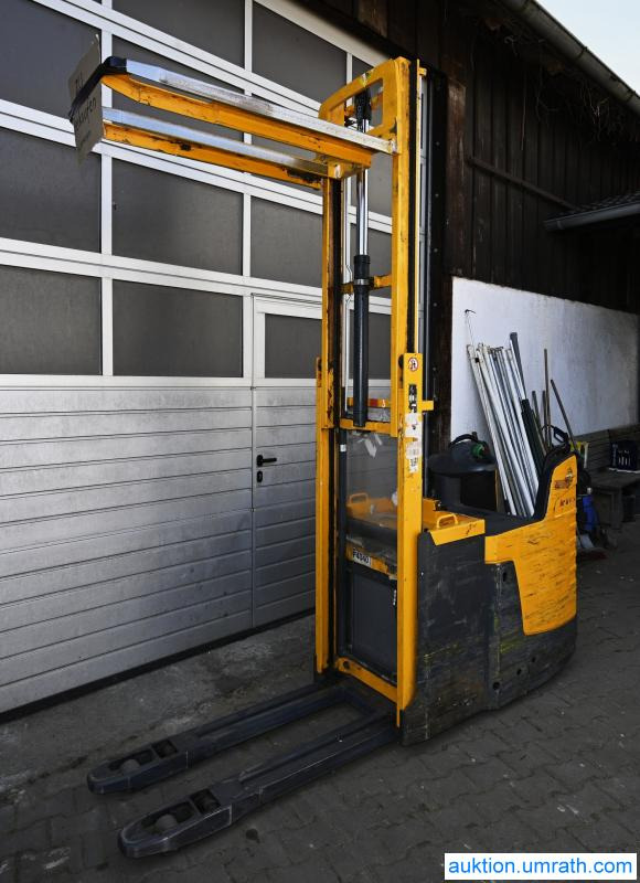 Jungheinrich ERD220 / ERD 220 Hochhubwagen Doppelstock Hubwagen Ameise Elektro Stapler Initialhub Freihub Batterie aus 2023 - 오더 피커 : 사진 3 Jungheinrich ERD220 / ERD 220 Hochhubwagen Doppelstock Hubwagen Ameise Elektro Stapler Initialhub Freihub Batterie aus 2023 - 오더 피커 : 사진 3