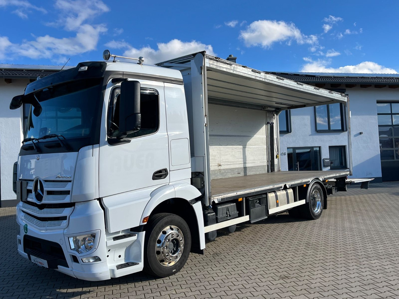 Mercedes-Benz Antos 1836 Klappwand Getränkekoffer beheizt - 음료 트럭 : 사진 3 Mercedes-Benz Antos 1836 Klappwand Getränkekoffer beheizt - 음료 트럭 : 사진 3