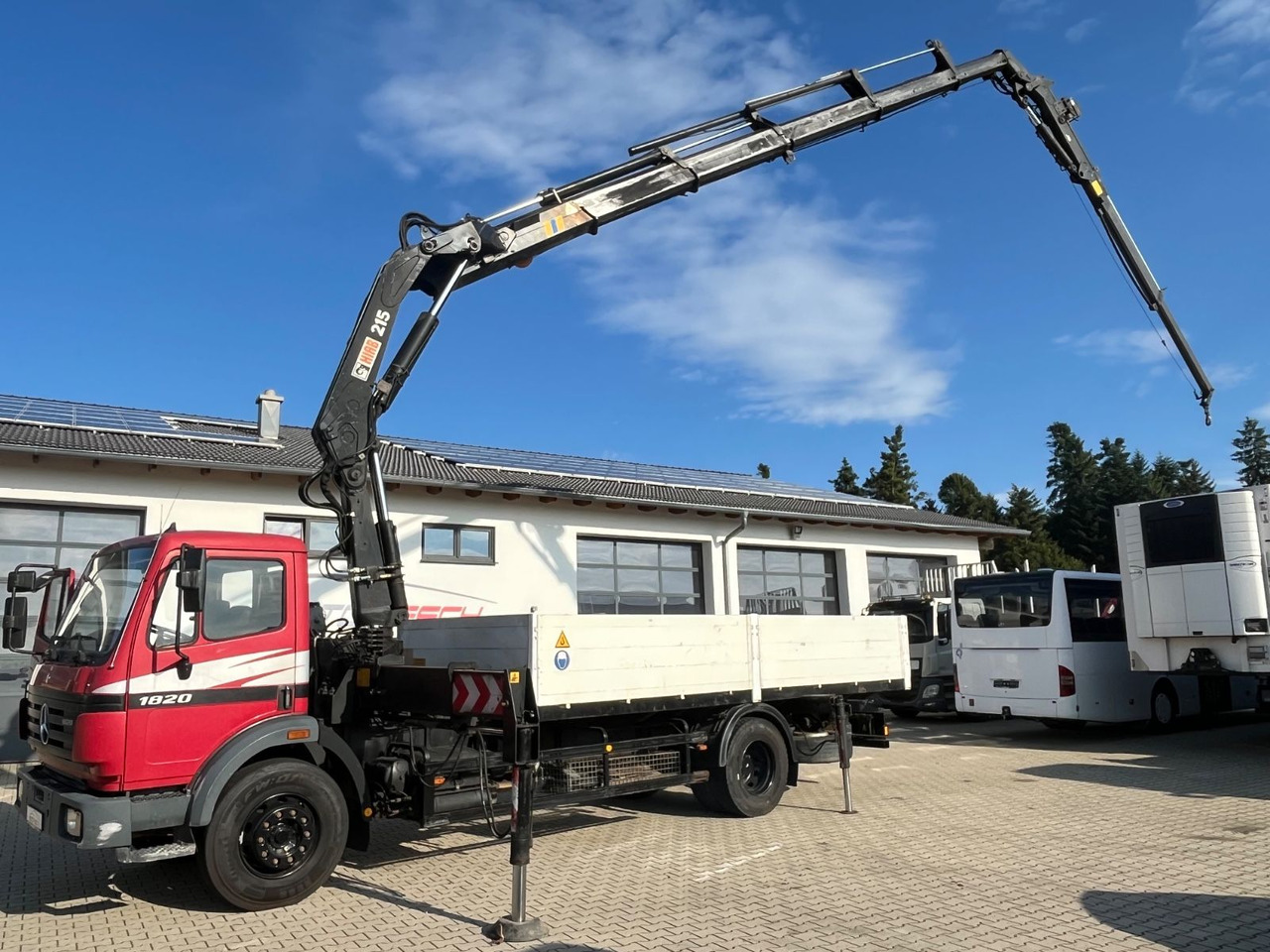 Mercedes-Benz SK 1820 mit HIAB 215-5 mit Jib und Winde - 드롭사이드/ 플랫베드 트럭, 크레인 트럭 : 사진 1 Mercedes-Benz SK 1820 mit HIAB 215-5 mit Jib und Winde - 드롭사이드/ 플랫베드 트럭, 크레인 트럭 : 사진 1