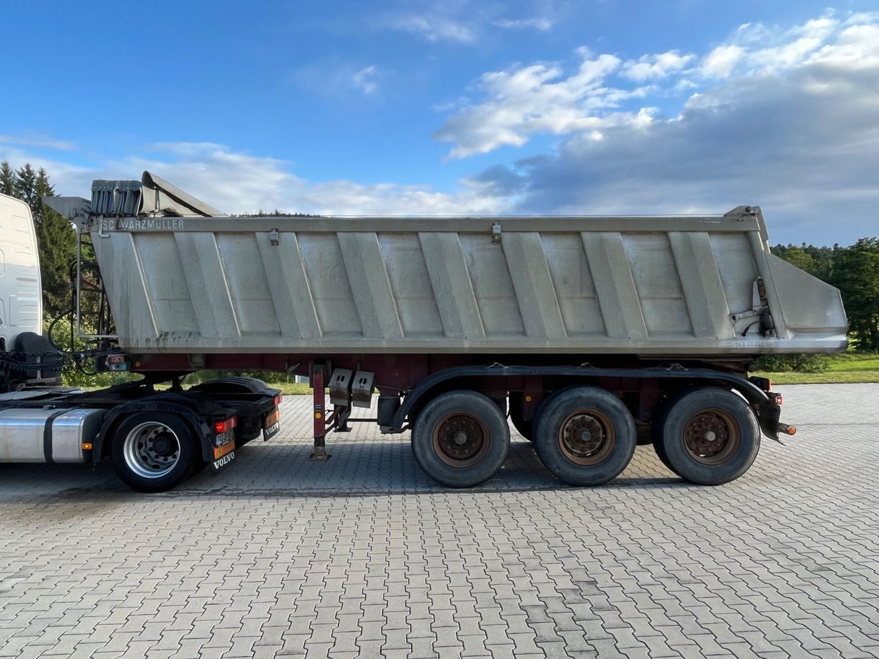 Schwarzmüller 3 Achs Alu Kippmulde Trommelbremse - 덤프 세미 트레일러 : 사진 4 Schwarzmüller 3 Achs Alu Kippmulde Trommelbremse - 덤프 세미 트레일러 : 사진 4
