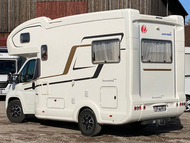 알코브 모터홈 Eura Mobil Terrestra A 570 HS, Hubstützen, AHK, SAT,Luftfed : 사진 11 알코브 모터홈 Eura Mobil Terrestra A 570 HS, Hubstützen, AHK, SAT,Luftfed : 사진 11