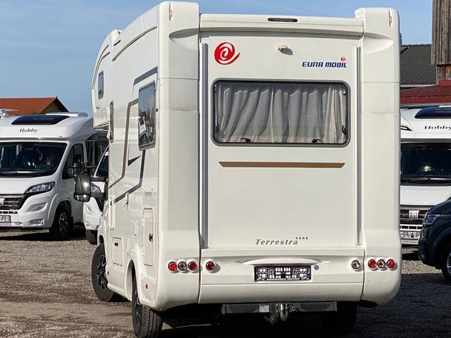 알코브 모터홈 Eura Mobil Terrestra A 570 HS, Hubstützen, AHK, SAT,Luftfed : 사진 10 알코브 모터홈 Eura Mobil Terrestra A 570 HS, Hubstützen, AHK, SAT,Luftfed : 사진 10