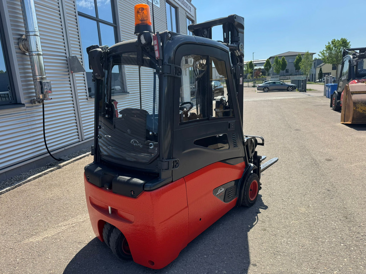 Linde E20L-02 Triplex Elektro Zinkenverstellgerät - 전기 지게차 : 사진 3 Linde E20L-02 Triplex Elektro Zinkenverstellgerät - 전기 지게차 : 사진 3