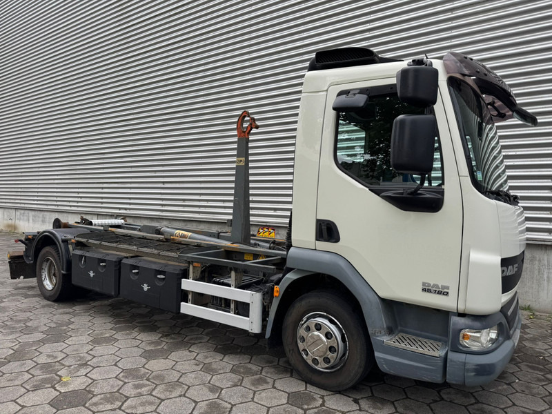 DAF LF 45.180 / Hook System / Manual / TUV: 11-2025 / Belgium Truck - 후크 리프트 트럭 : 사진 2 DAF LF 45.180 / Hook System / Manual / TUV: 11-2025 / Belgium Truck - 후크 리프트 트럭 : 사진 2