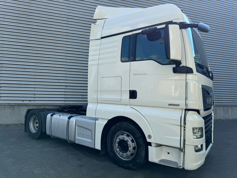 MAN TGX 18.500 XLX / Intarder / Roof Klima / 2 Tanks - 트랙터 유닛 : 사진 2 MAN TGX 18.500 XLX / Intarder / Roof Klima / 2 Tanks - 트랙터 유닛 : 사진 2