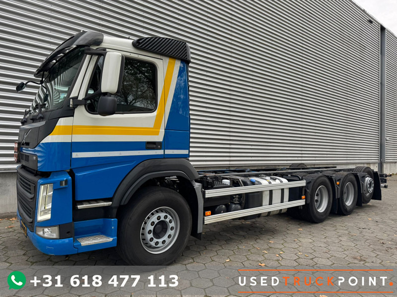 Volvo FM 410 / 8X4 / I-Shift / ADR / Tridem / TUV: 6-2026 / NL Truck - 캡 새시 트럭 : 사진 1 Volvo FM 410 / 8X4 / I-Shift / ADR / Tridem / TUV: 6-2026 / NL Truck - 캡 새시 트럭 : 사진 1