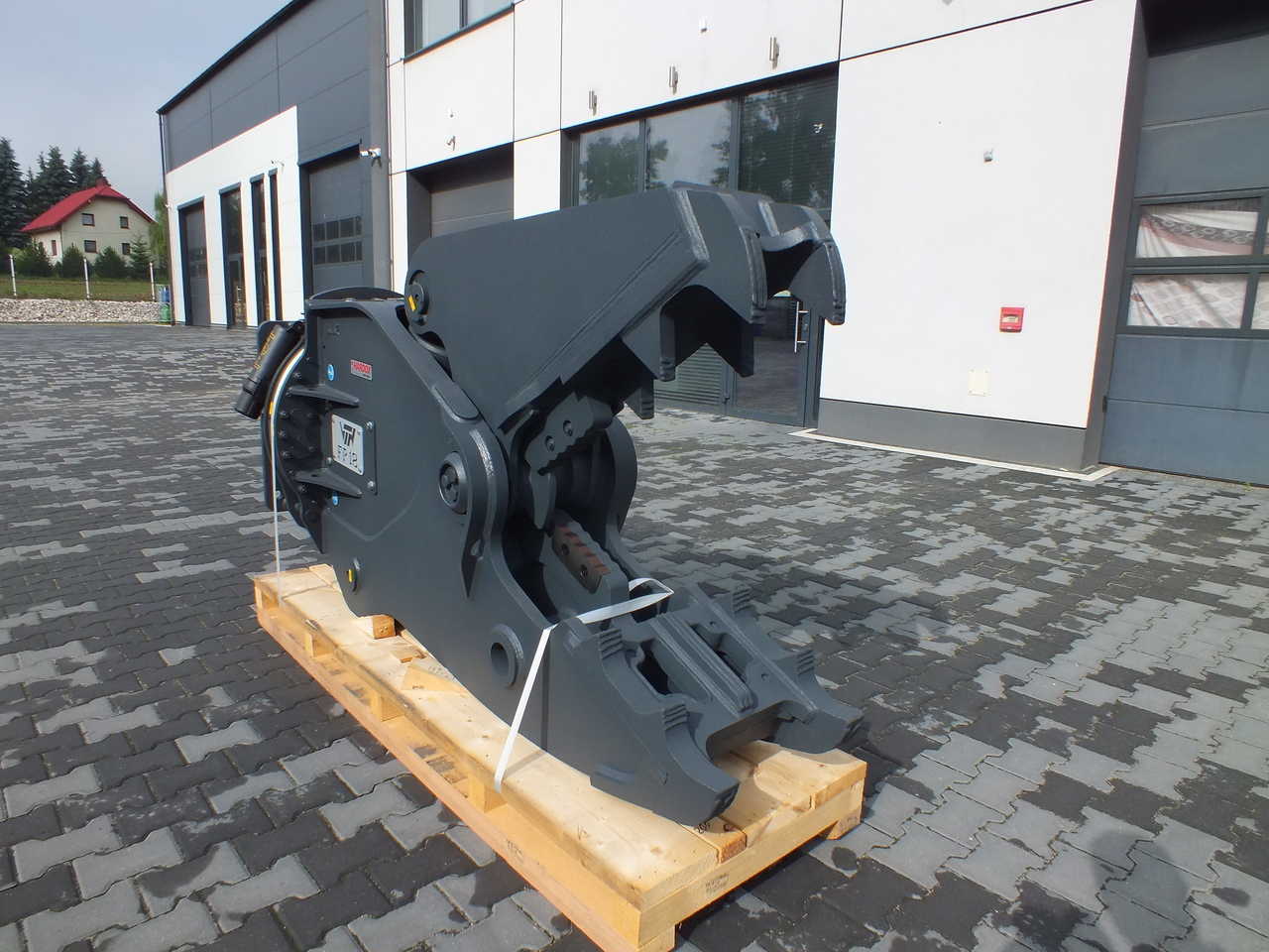 VTN FP 18 Hydraulic Rotating Pulveriser Crusher 1990 KG - 철거용 가위 굴착기 용 : 사진 3 VTN FP 18 Hydraulic Rotating Pulveriser Crusher 1990 KG - 철거용 가위 굴착기 용 : 사진 3