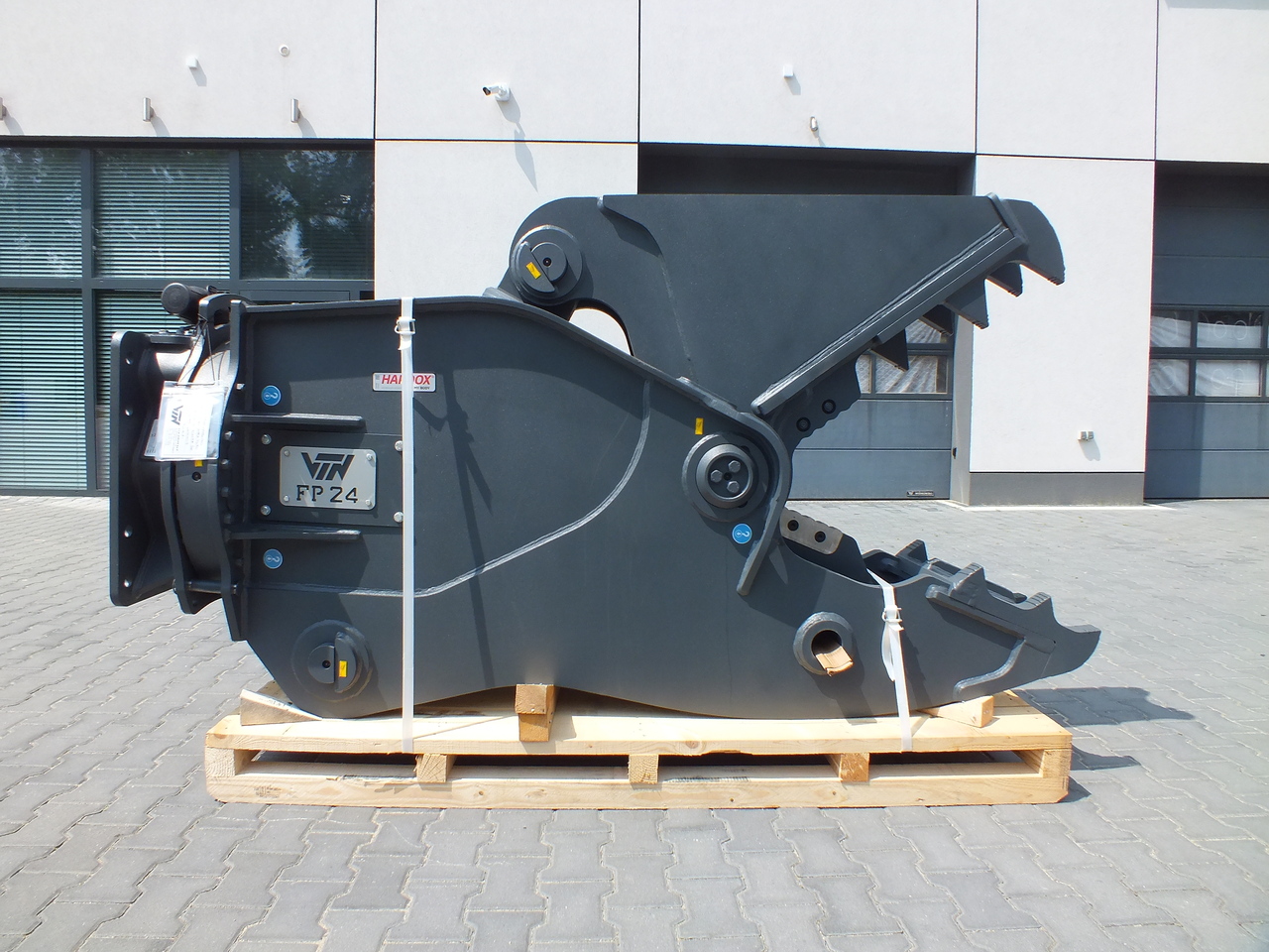 VTN FP 24 Hydraulic Rotating Pulveriser Crusher 2525 KG - 철거용 가위 굴착기 용 : 사진 3 VTN FP 24 Hydraulic Rotating Pulveriser Crusher 2525 KG - 철거용 가위 굴착기 용 : 사진 3