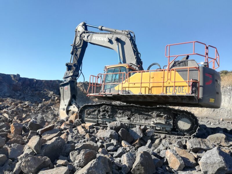 VTN VF23 Hydraulic Fixed Pulveriser Crusher 2400 kg - 철거용 가위 굴착기 용 : 사진 2 VTN VF23 Hydraulic Fixed Pulveriser Crusher 2400 kg - 철거용 가위 굴착기 용 : 사진 2