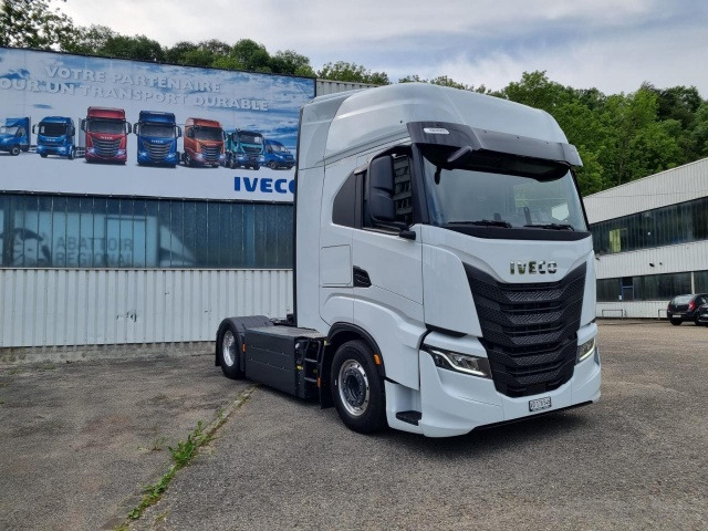 IVECO S-Way AS440S46T/FP CNG - 트랙터 유닛 : 사진 1 IVECO S-Way AS440S46T/FP CNG - 트랙터 유닛 : 사진 1