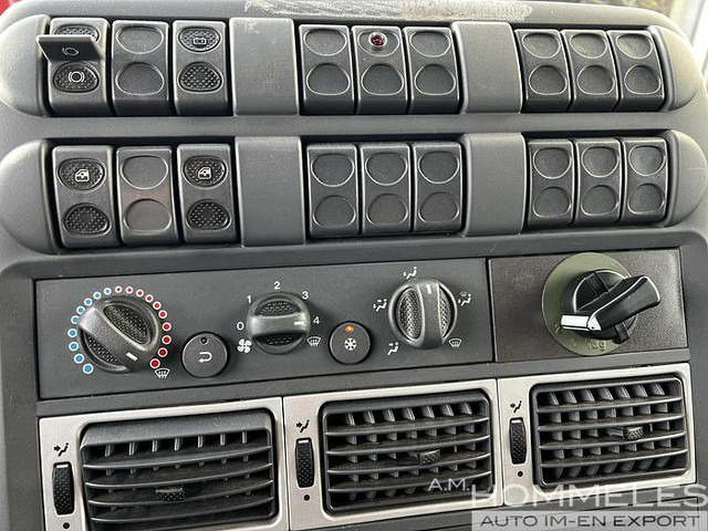 Iveco 100E22 4x4 (M104) - 드롭사이드/ 플랫베드 트럭 : 사진 5 Iveco 100E22 4x4 (M104) - 드롭사이드/ 플랫베드 트럭 : 사진 5