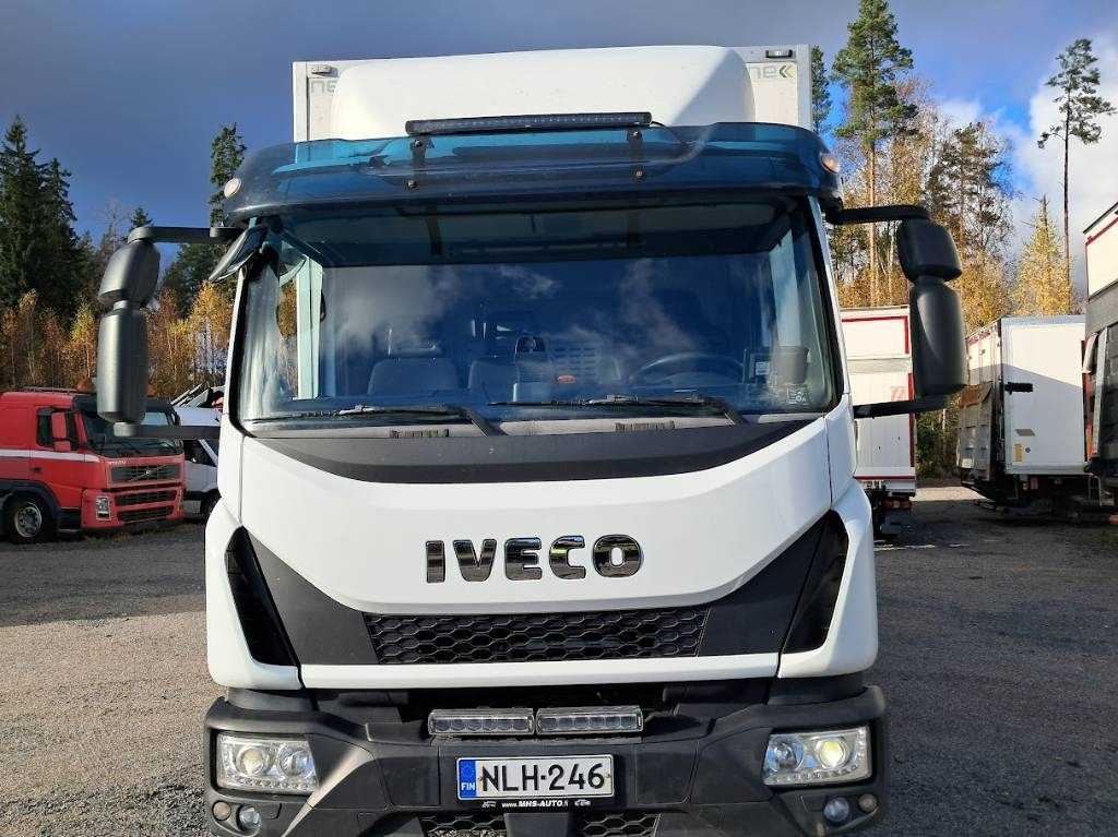 Iveco Eurocargo 100 E21 - 박스 트럭 : 사진 3 Iveco Eurocargo 100 E21 - 박스 트럭 : 사진 3