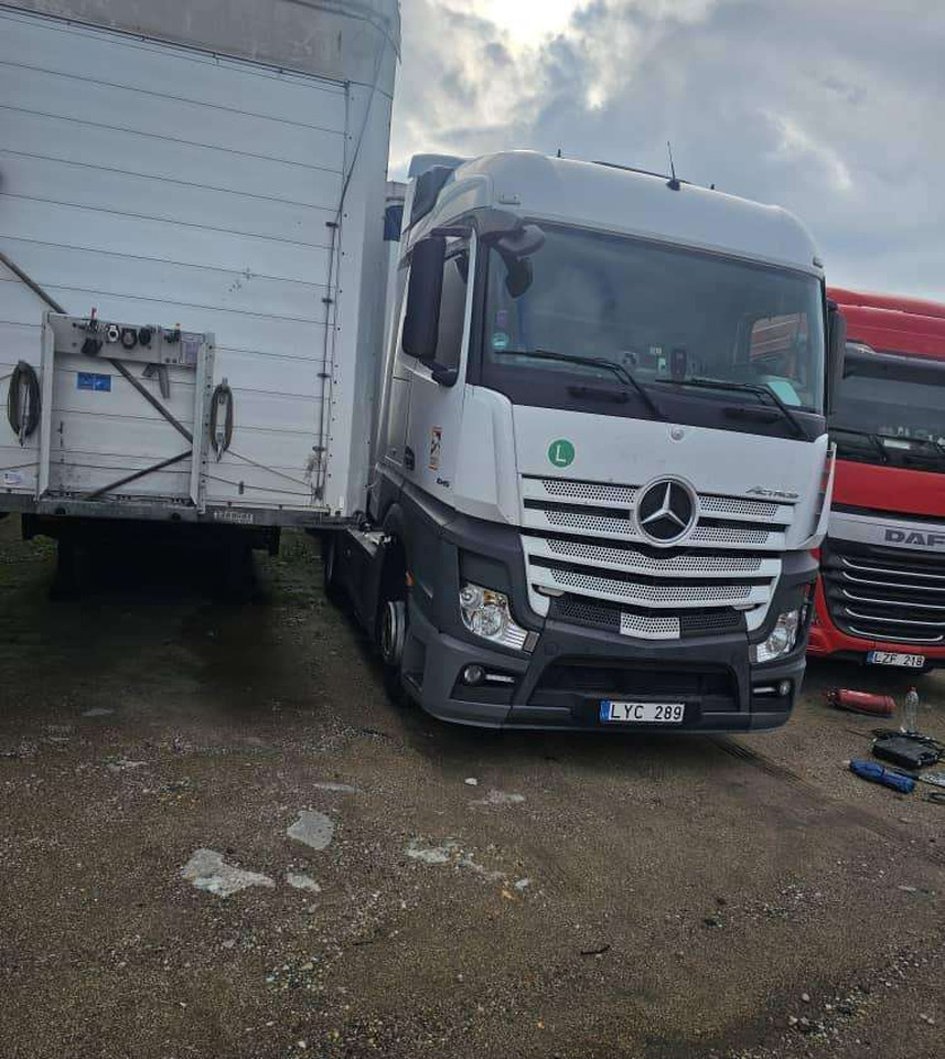 Mercedes-Benz 1845 - 트랙터 유닛 : 사진 2 Mercedes-Benz 1845 - 트랙터 유닛 : 사진 2