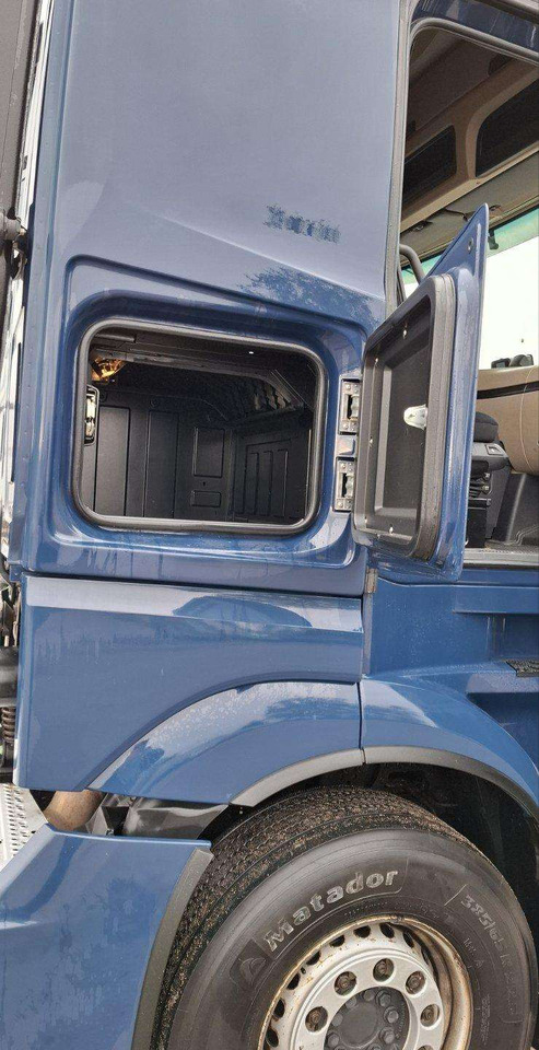 Mercedes-Benz Actros - 트랙터 유닛 : 사진 4 Mercedes-Benz Actros - 트랙터 유닛 : 사진 4