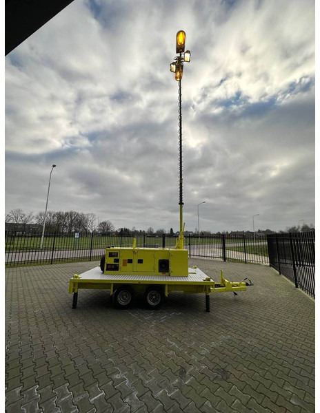 Atlas-Copco Unique generator with light pole on trailer! - 발전기 세트 : 사진 4 Atlas-Copco Unique generator with light pole on trailer! - 발전기 세트 : 사진 4