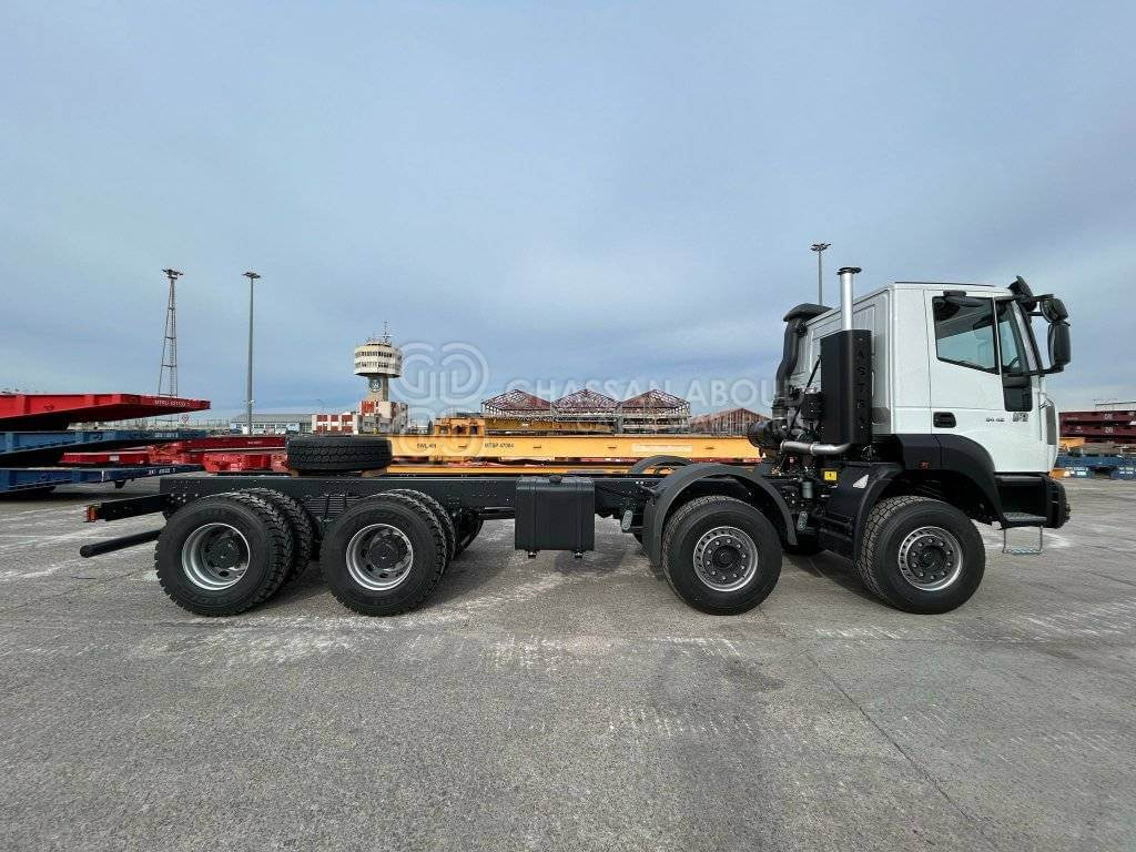 BARCELONA ASTRA CHASSIS 8×4 (HD9 84.42) MY24 - 캡 새시 트럭 : 사진 3 BARCELONA ASTRA CHASSIS 8×4 (HD9 84.42) MY24 - 캡 새시 트럭 : 사진 3