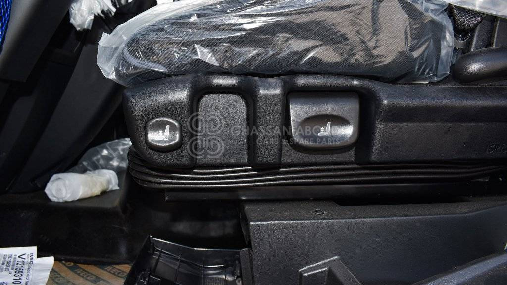 IVECO EUROCARGO Chassis 4×2, WB 6210 GVW 19 Ton Approx MY23 - 캡 새시 트럭 : 사진 5 IVECO EUROCARGO Chassis 4×2, WB 6210 GVW 19 Ton Approx MY23 - 캡 새시 트럭 : 사진 5