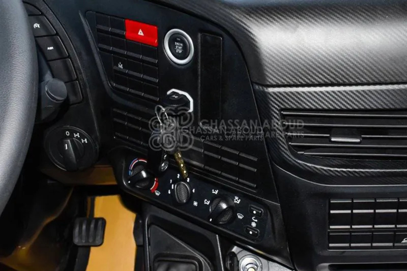 Iveco T-WAY AD380T47H 6x4 R24 Tyres Chassis - Barcelona Stock - 캡 새시 트럭 : 사진 5 Iveco T-WAY AD380T47H 6x4 R24 Tyres Chassis - Barcelona Stock - 캡 새시 트럭 : 사진 5