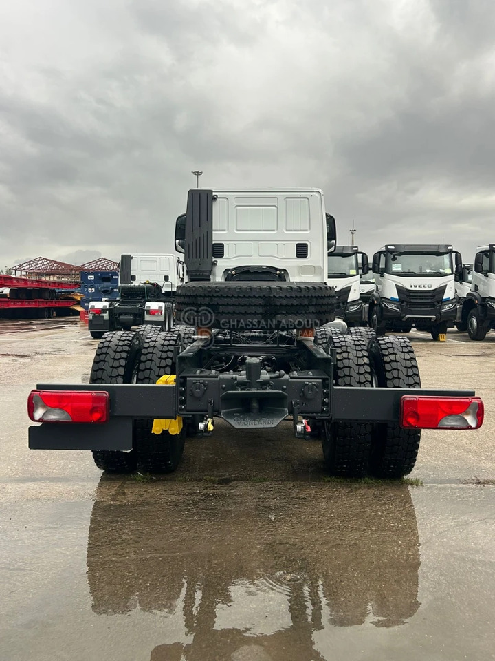 Iveco T-WAY AT380T43H 6x4 R20 Tyres Chassis - Barcelona Stock - 캡 새시 트럭 : 사진 4 Iveco T-WAY AT380T43H 6x4 R20 Tyres Chassis - Barcelona Stock - 캡 새시 트럭 : 사진 4