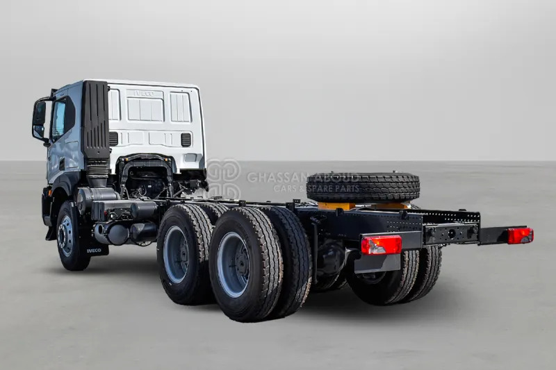 Iveco T-WAY AT380T47H 6x4 R24 Tyres Chassis - Barcelona Stock - 캡 새시 트럭 : 사진 3 Iveco T-WAY AT380T47H 6x4 R24 Tyres Chassis - Barcelona Stock - 캡 새시 트럭 : 사진 3
