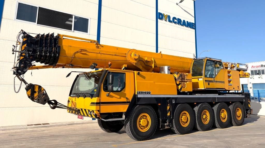 Liebherr LTM 1095-5.1 - 전천후 지형 크레인 : 사진 1 Liebherr LTM 1095-5.1 - 전천후 지형 크레인 : 사진 1