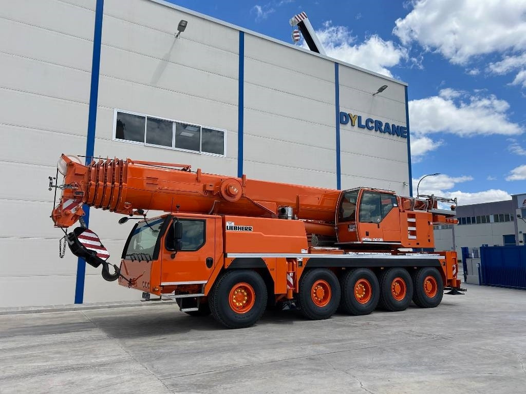 Liebherr LTM 1100-5.2 - 전천후 지형 크레인 : 사진 1 Liebherr LTM 1100-5.2 - 전천후 지형 크레인 : 사진 1