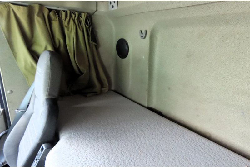 트랙터 유닛 DAF CF 85.460 Manual gearbox : 사진 20