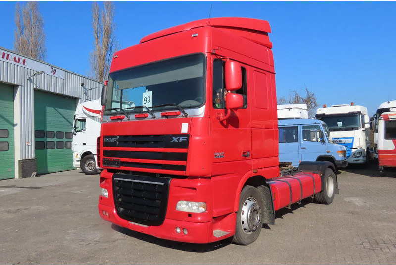 DAF XF 105.460 Euro5 evv, 2 beds, 2 tanks - 트랙터 유닛 : 사진 1 DAF XF 105.460 Euro5 evv, 2 beds, 2 tanks - 트랙터 유닛 : 사진 1