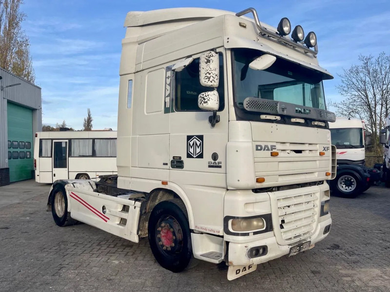 DAF XF 105.460 Manual gearbox! - 트랙터 유닛 : 사진 3 DAF XF 105.460 Manual gearbox! - 트랙터 유닛 : 사진 3