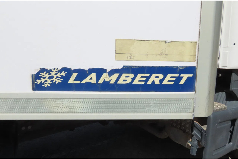 LAMBERET FRC 07/2026, SAF, 5496 diesel hours, CARRIER VECTOR 1550 - 냉동 세미 트레일러 : 사진 3 LAMBERET FRC 07/2026, SAF, 5496 diesel hours, CARRIER VECTOR 1550 - 냉동 세미 트레일러 : 사진 3