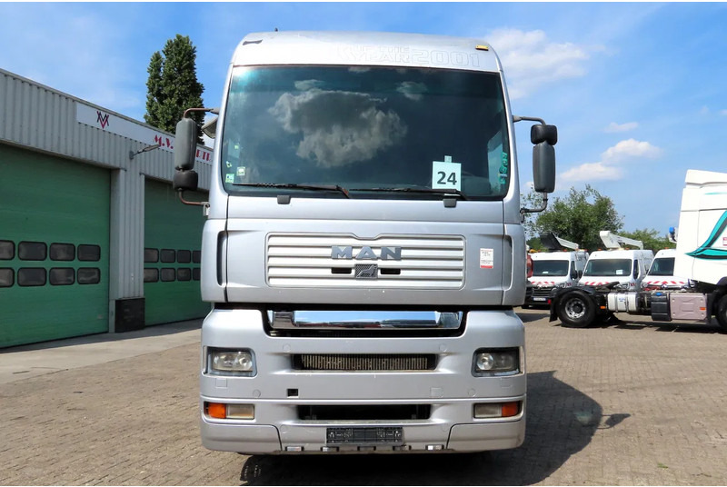 MAN TGA 18.460 Manual diesel pomp! ROYAL TRUCK! - 트랙터 유닛 : 사진 3 MAN TGA 18.460 Manual diesel pomp! ROYAL TRUCK! - 트랙터 유닛 : 사진 3
