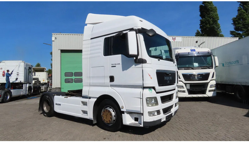 MAN TGX 18.440 Euro 5, Retarder, 2 tanks!! - 트랙터 유닛 : 사진 1 MAN TGX 18.440 Euro 5, Retarder, 2 tanks!! - 트랙터 유닛 : 사진 1
