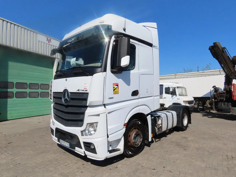 Mercedes-Benz Actros 1851 RETARDER, EVV, 831300 km original! RETARDER, 2 tanks - 트랙터 유닛 : 사진 4 Mercedes-Benz Actros 1851 RETARDER, EVV, 831300 km original! RETARDER, 2 tanks - 트랙터 유닛 : 사진 4